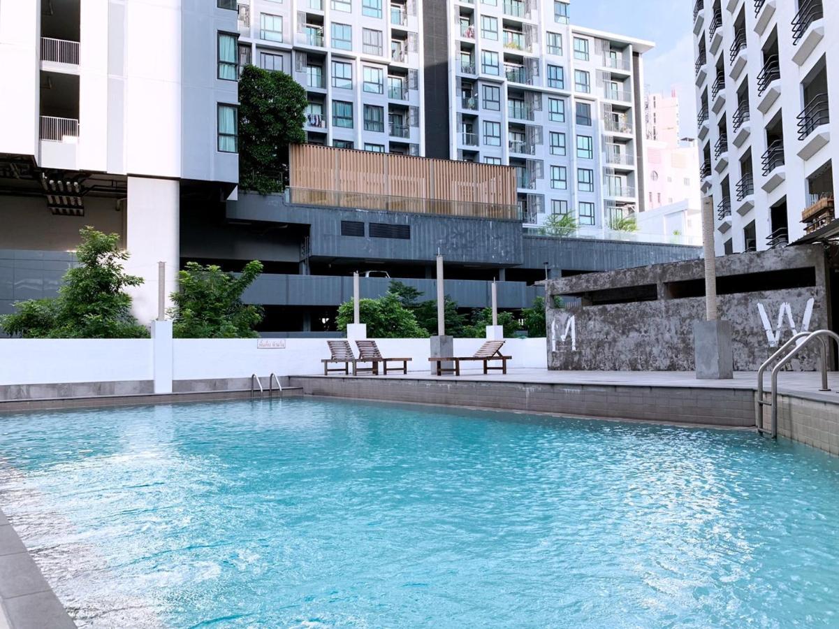 Watana Hotel Bangkok Bagian luar foto