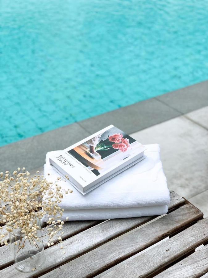 Watana Hotel Bangkok Bagian luar foto